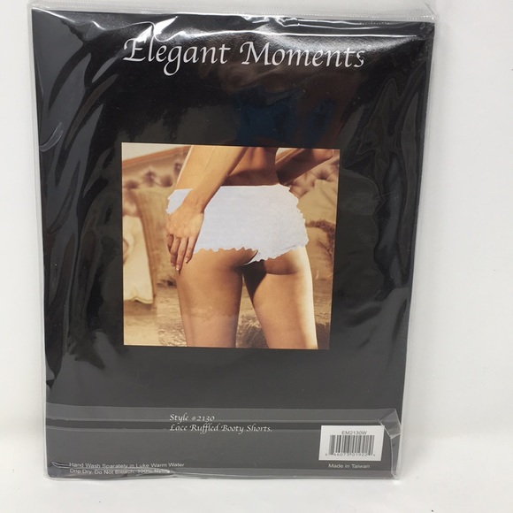 ELEGANT MOMENT LACE RUFFLED WHITE BOOTY SHORTS - Picture 2 of 4